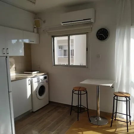 Апартаменти Mikis's Seagate Aprt. *