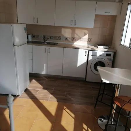 Mikis's Seagate Aprt. Apartment *