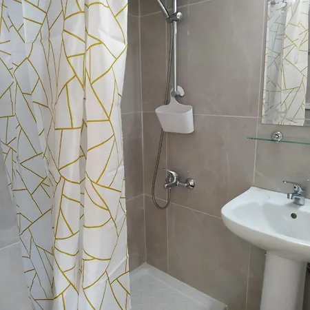 Mikis's Seagate Aprt. Апартаменты *