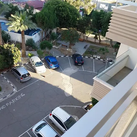 Mikis's Seagate Aprt. Апартаменты Ларнака